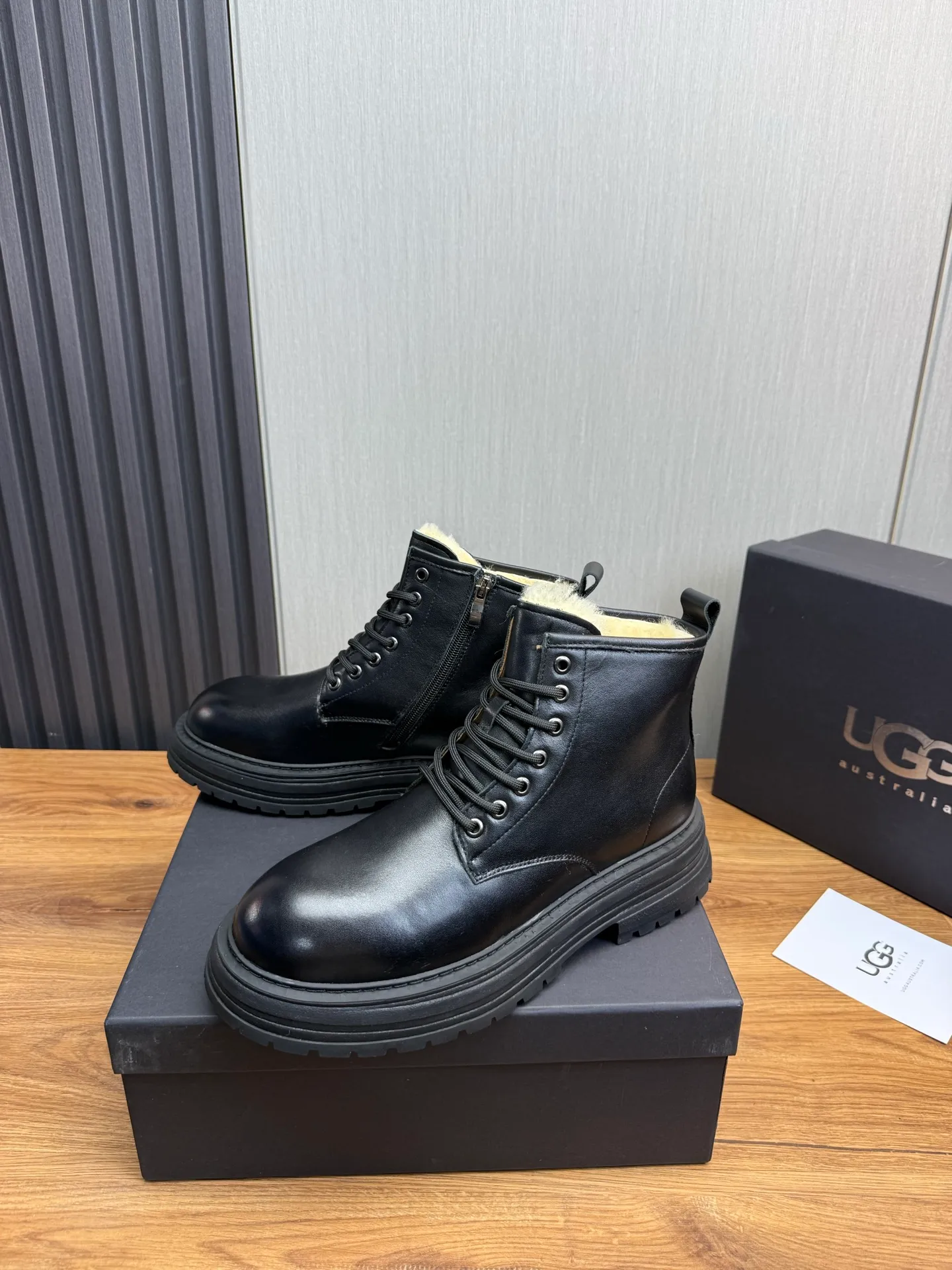Factory price 680💰 [UGG] Men's hot winter warm boots🐑Simple and fashionable design, cowhide➕comfortable and warm wool lining. Soft and comfortable to wear, good warmth retention, and excellent foot feel. Regular size 38-45